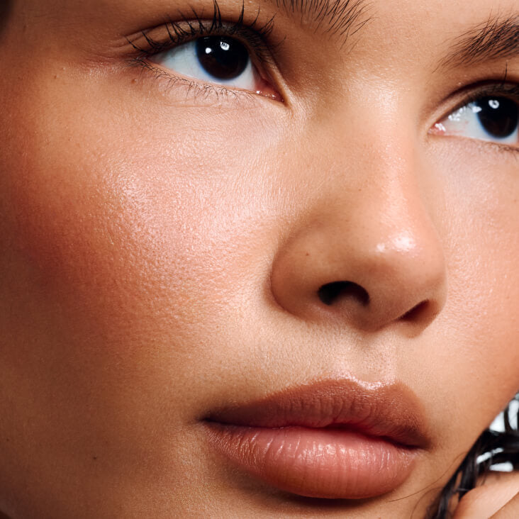 peptide lip shape bend